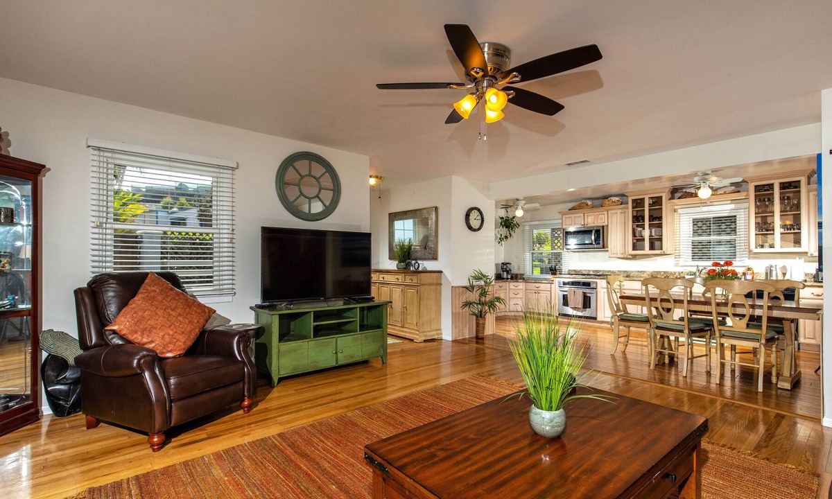 Olde Solana Beach House | Solana Beach Oasis 3BD/2BA (Steps 2 Both Beaches)
