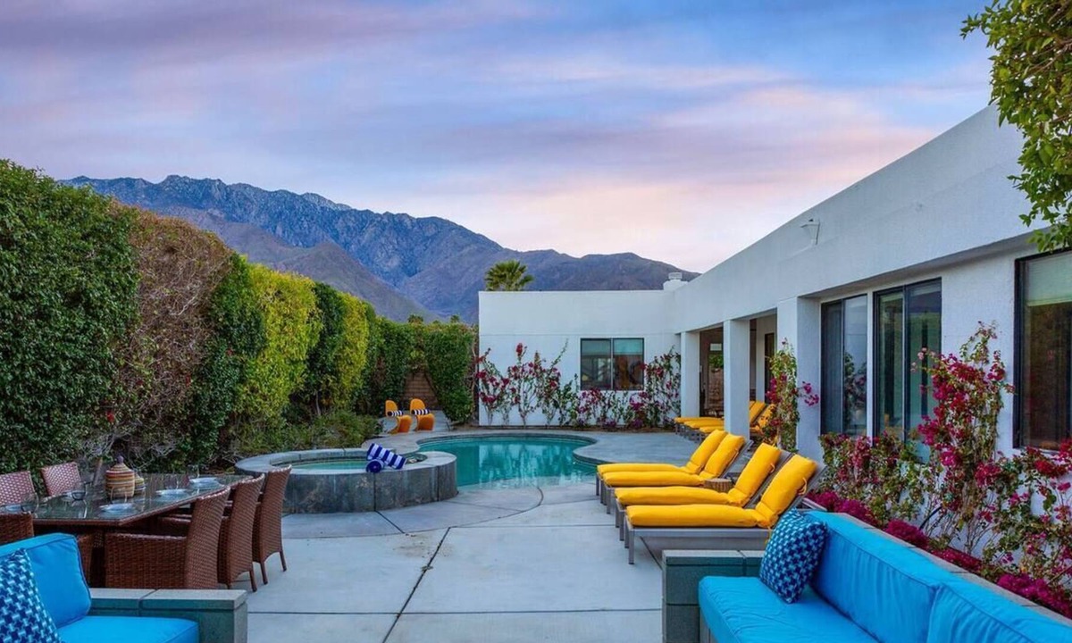 Vista Norte House | 'Some Like It Hot' Stunning 5 BR