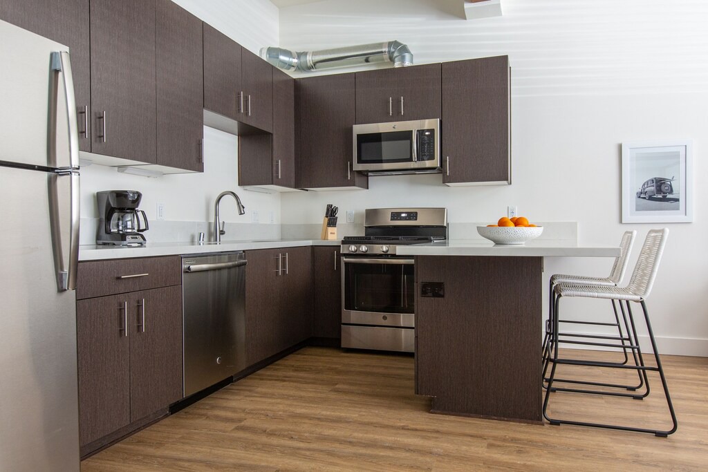 Downtown San Diego Apartment | Sonder | State Suites | Bright Studio
