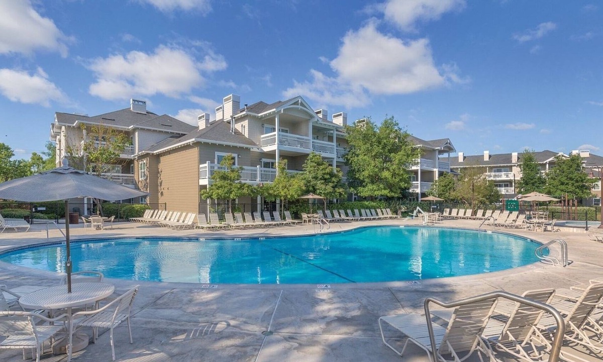 Windsor Condo | Sonoma | Wine Country | Pool & Vineyards | 2BR Queen