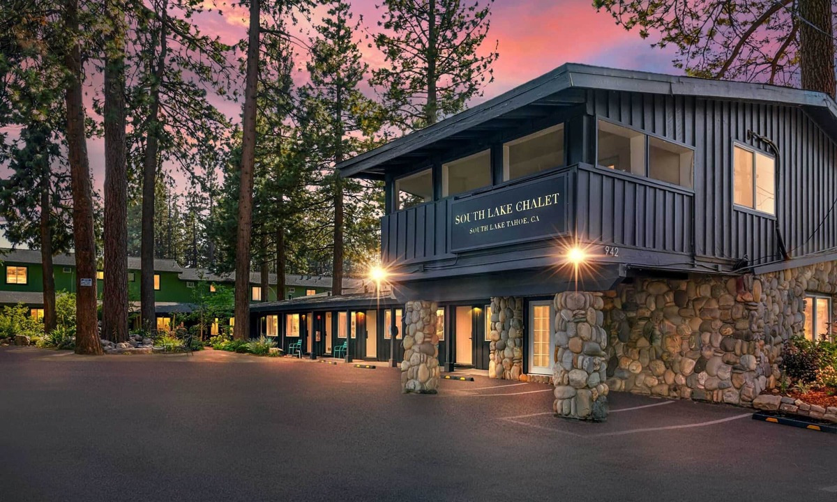 Lakeside Park Ski Chalet | South Lake Chalet