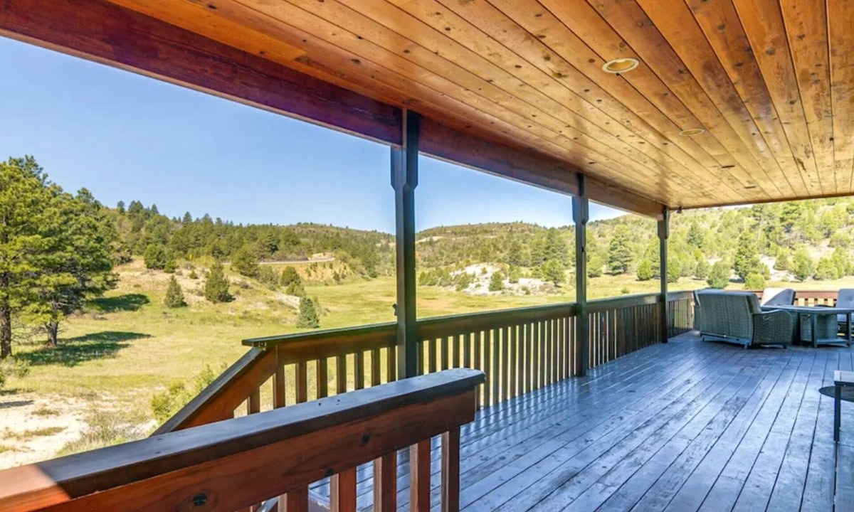 Long Valley Junction Cabin | Spacious 3-bedroom cabin in beautiful Alton with AC