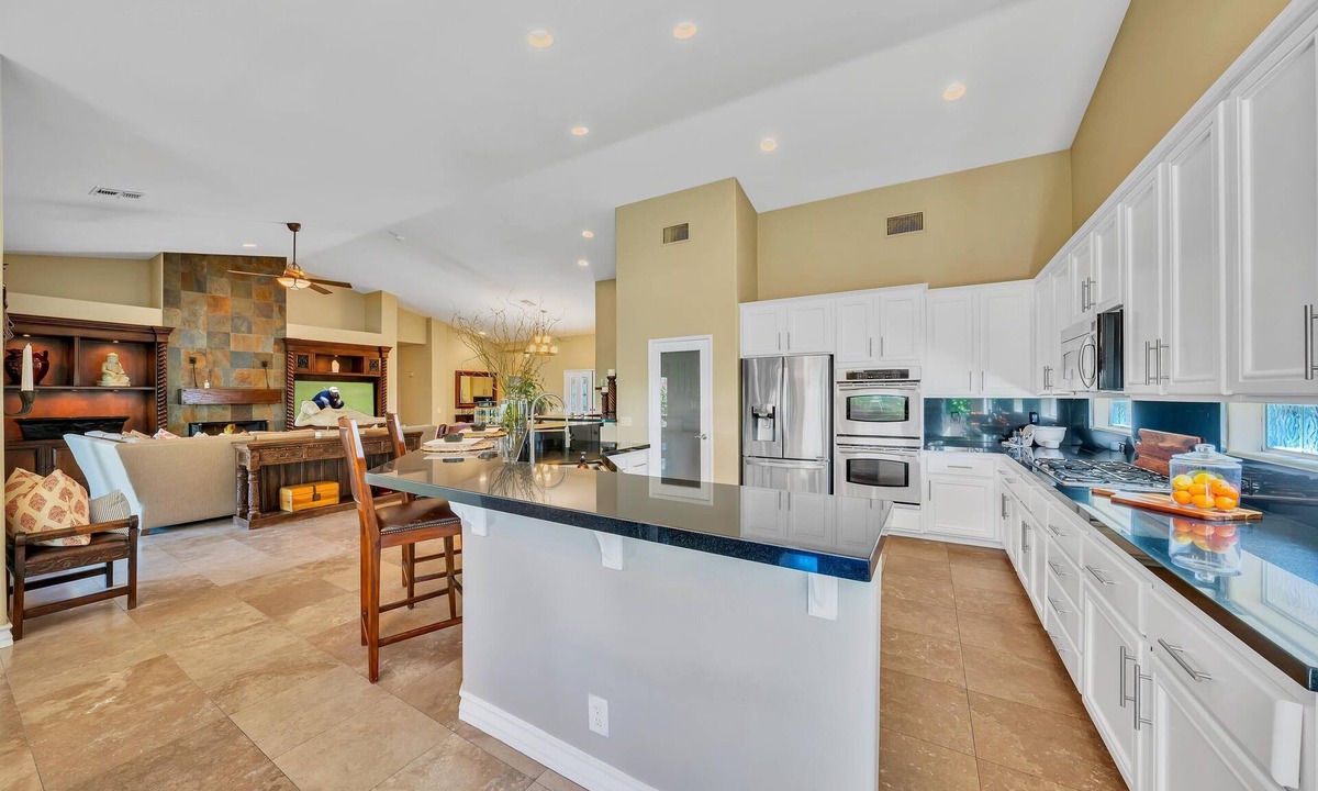 Indio House | Spacious 3 Bedroom Stunner in Indian Springs Country Club ID105