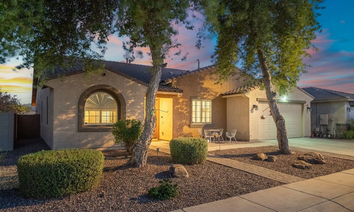 Laveen Ranch House | Spacious 4-Bedroom Home ~ Backyard BBQ Oasis