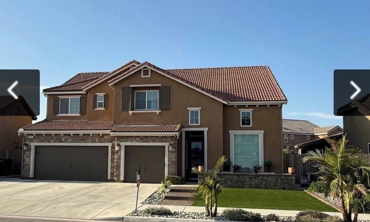 Visalia House | Spacious 4-bedroom house in peaceful Visalia with AC, pool, spa, full game room