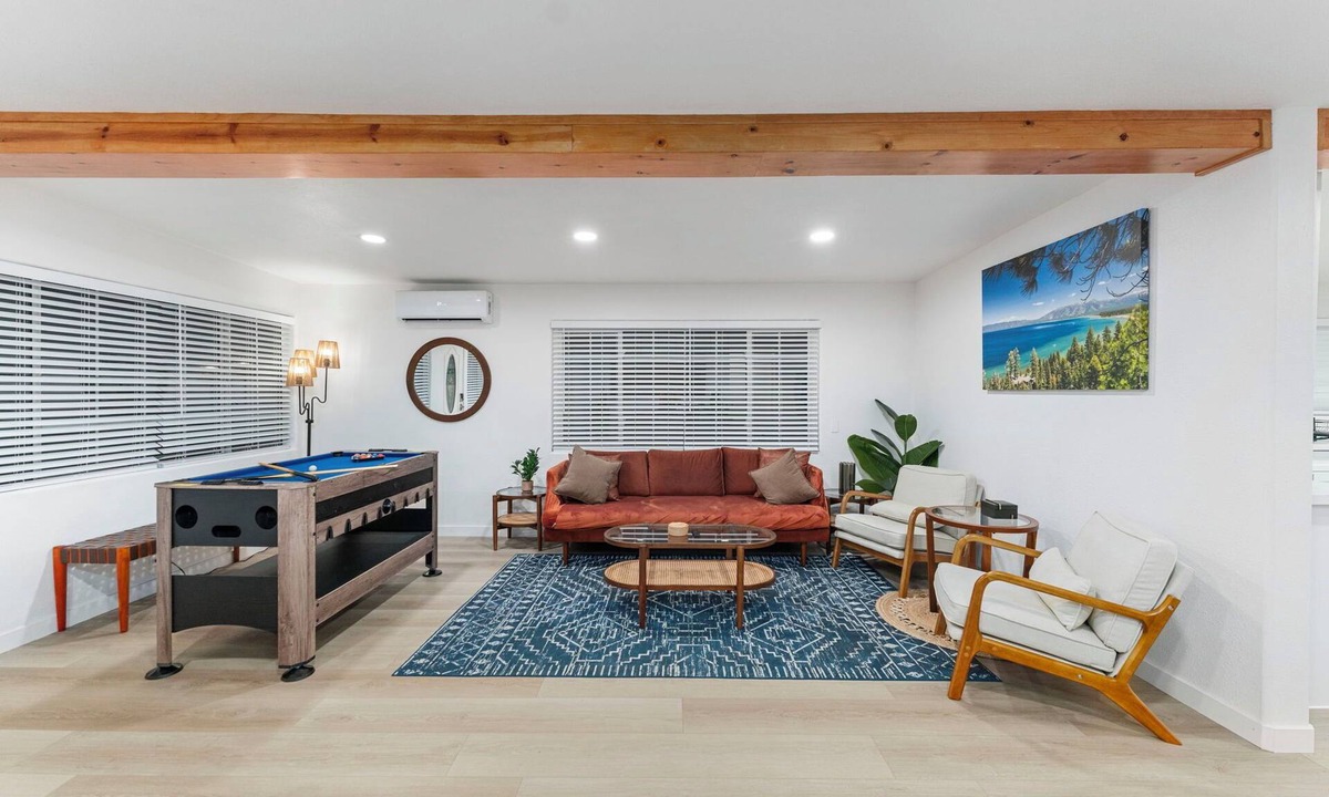 Otay House | Spacious 5-bedroom house in fabulous Chula Vista with WiFi, AC