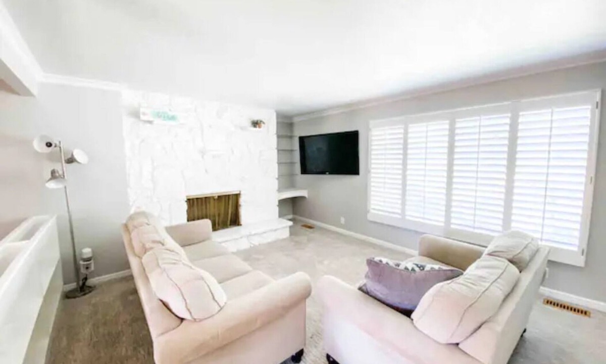 Bountiful House | Spacious 5BR House near SLC & Lagoon with Theater