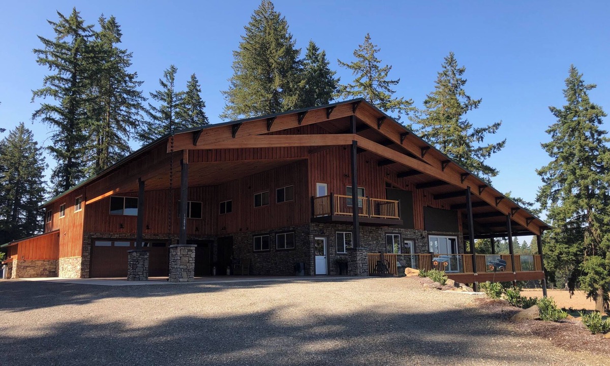 Hillsboro Cabin | Spacious 9-bedroom Lodge in Hillsboro
