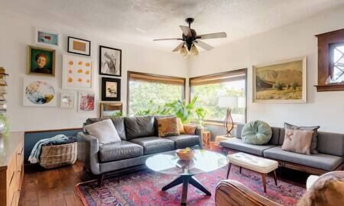 Overlook House | Spacious home w/outdoor sauna near bars, eateries