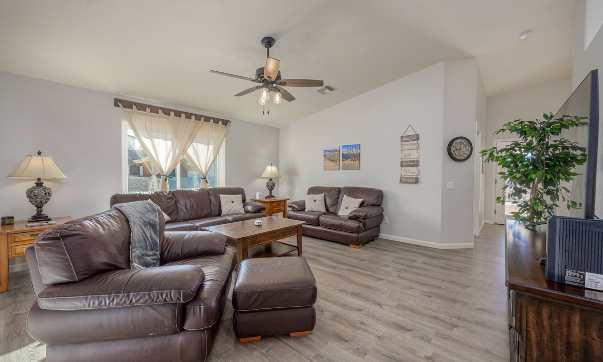 Sunridge Estates House | Spacious Tuscany-Style Home near Laughlin and Katherine's Landing/Lake Mohave