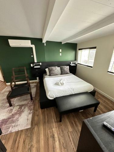 Bankers Hill Hotel | Special Studio in Center of San Diego
