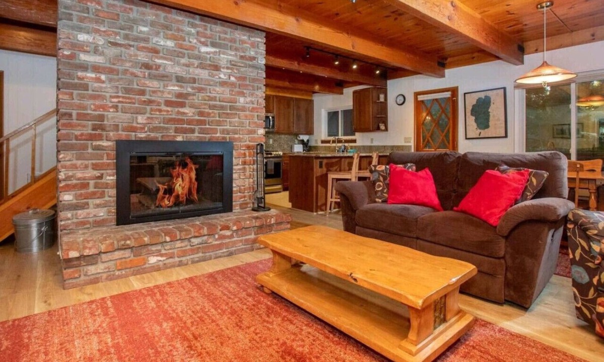 Brockway House | Speedboat Beach Cabin Close to Skiing and Casinos