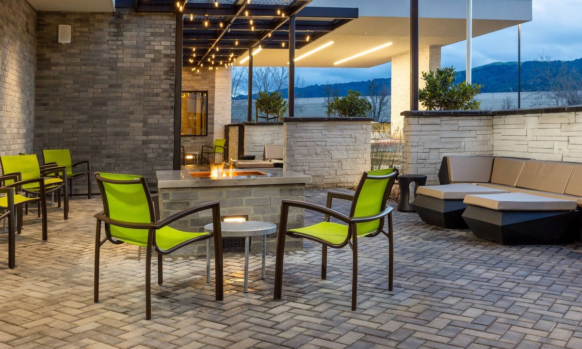 Pleasanton Hotel | SpringHill Suites by Marriott Pleasanton