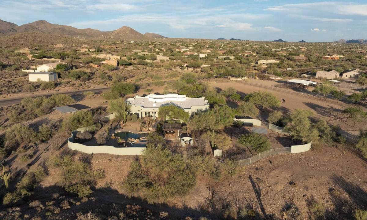 Cave Creek House | Spur Cross by LuxeKey | Pool, Spa, Views & Horse Corrals