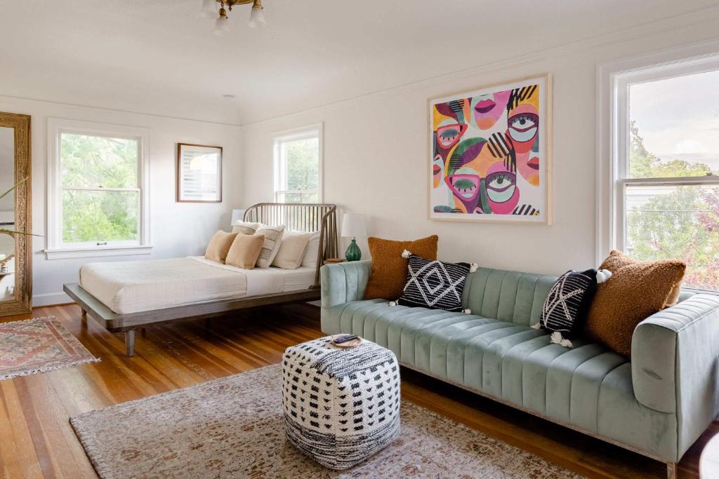 Hosford-Abernethy Apartment | Stay Portland - BoHo Oasis in Ladd's Addition with 2 Beds