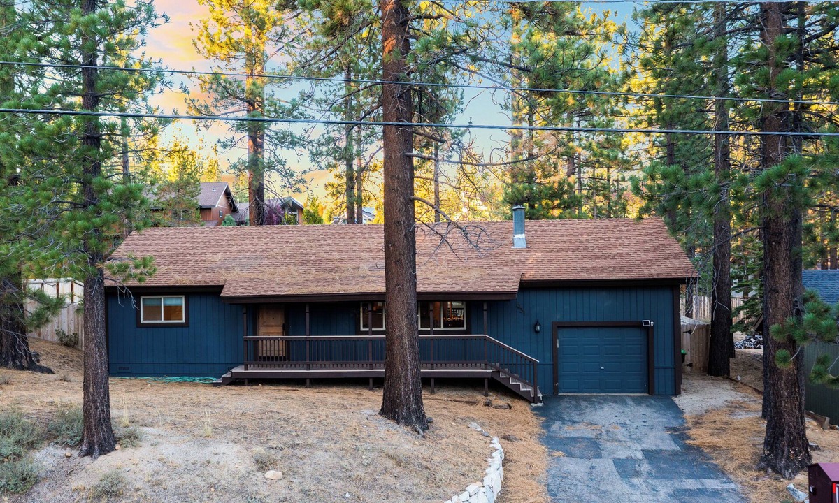 Mountain View Estates House | Steps to Trails & Minutes to Heavenly + Firepit | Bluewood Cabin by AvantStay