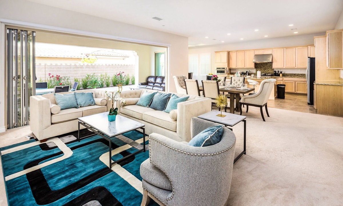 Portola Springs House | Stonegate Mansion on Dunmore