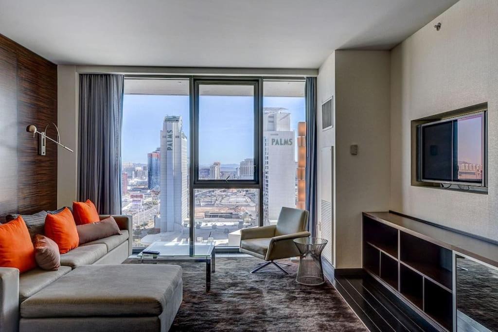 Las Vegas Apartment | Strip View Luxury Studio No Resort Fee Palms Place