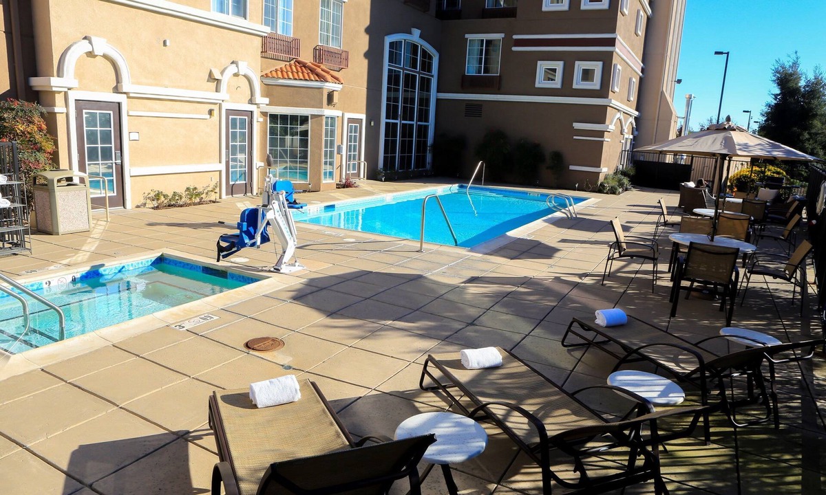Milpitas Apartment | Studio Near Downtown. Free Breakfast. Outdoor Pool & Hot Tub.