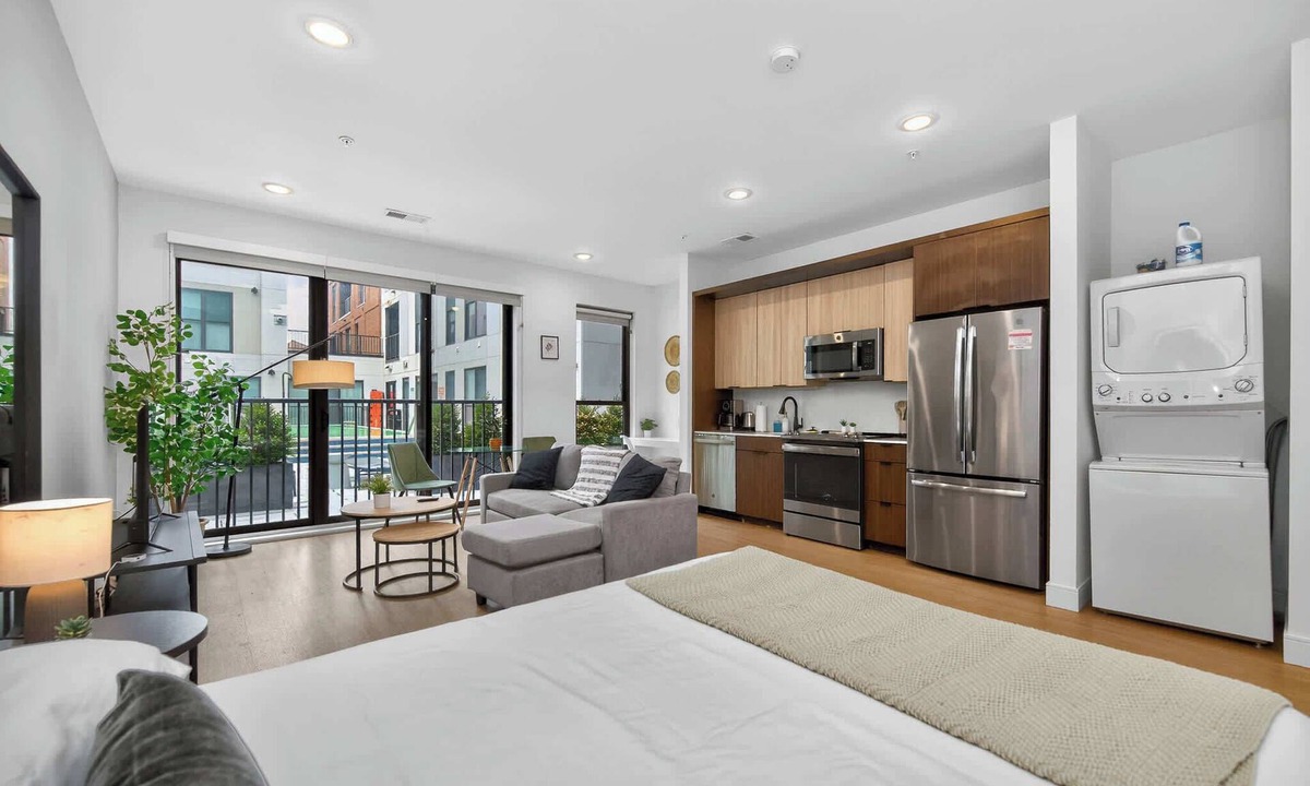 Pendleton Apartment | Studio | Pool, Gym, Walk to Casino