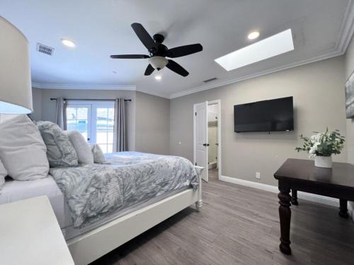 Northeast Anaheim House | Stunning 8 bedroom 6 bathroom Pool Home