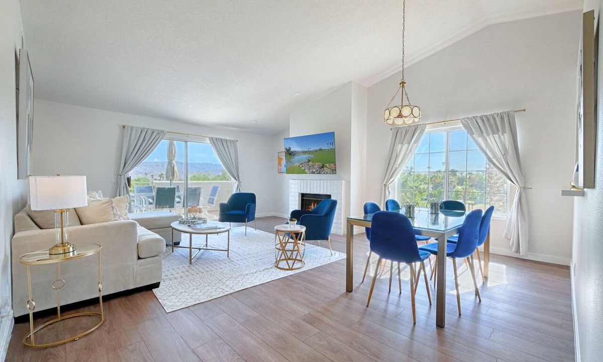 Palm Desert Condo | Stunning Desert Chic Condo