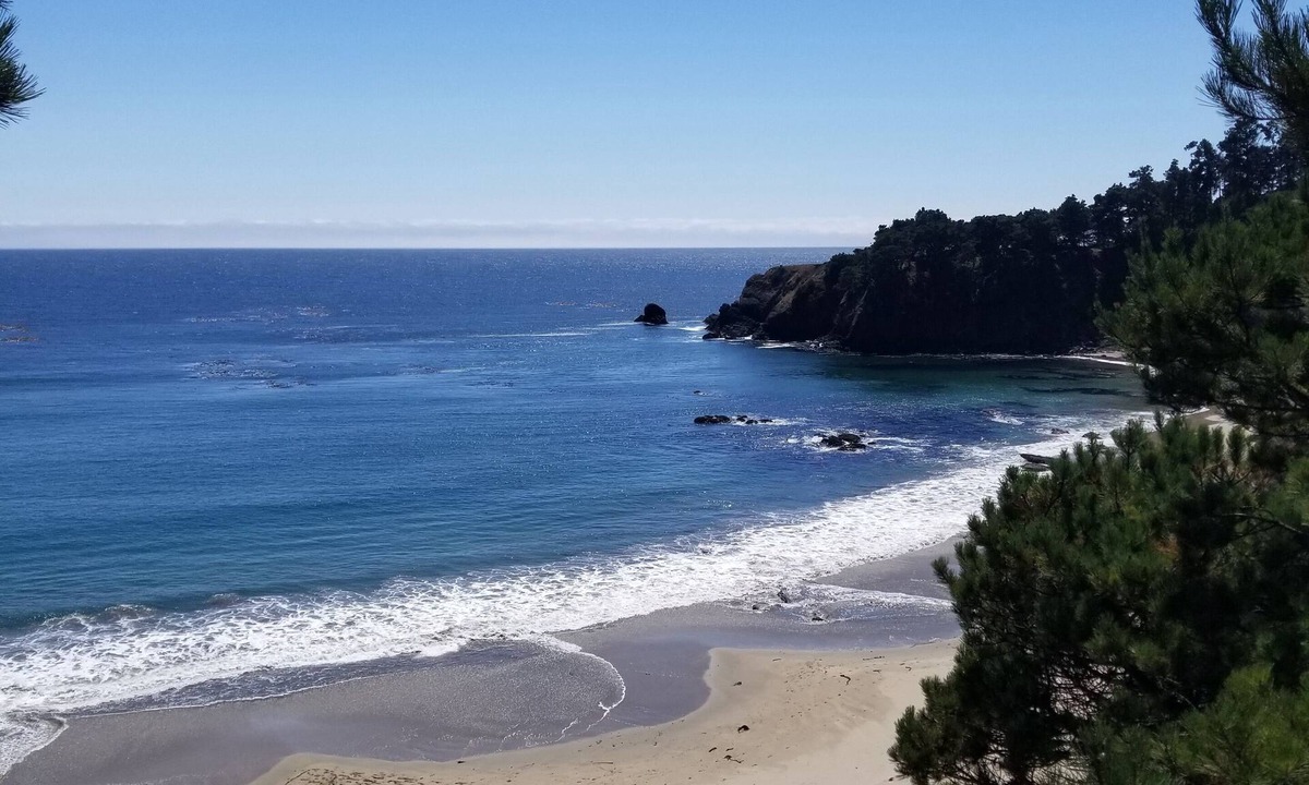 Anchor Bay House | Stunning ocean views with free beach access!