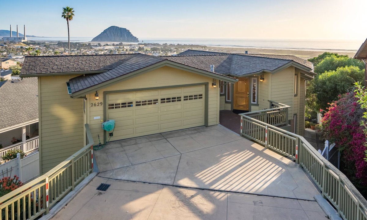 Morro Bay House | Stunning Sunsets, Amazing View and Ocean Breeze!