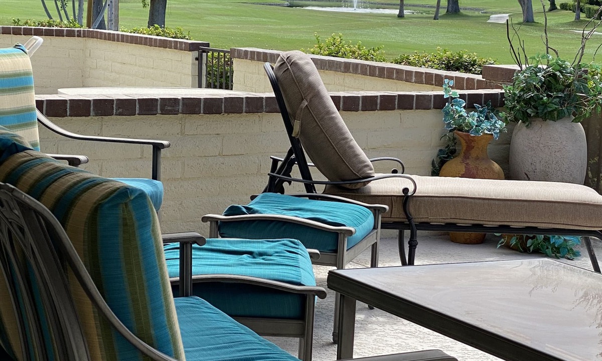 Palm Desert Condo | Stylish remodeled 3 bedroom 2 bath with great views!