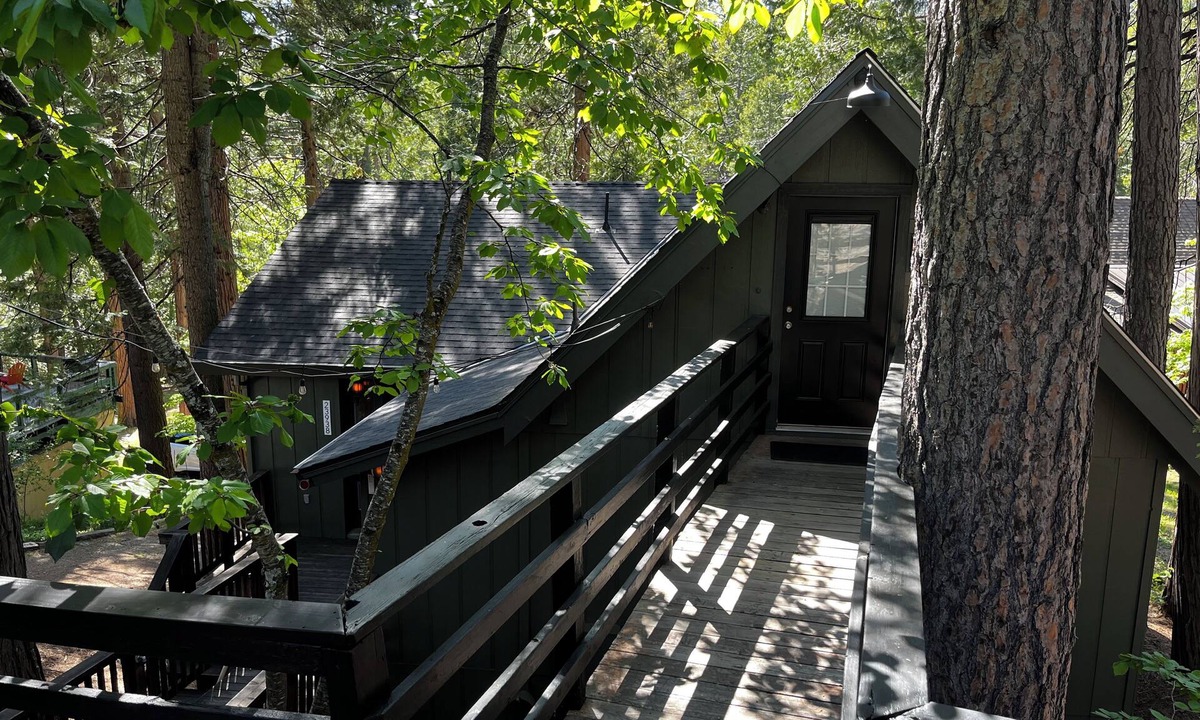 Twain Harte Cabin | Sugar Pine Cabin - Book your summer trip! The perfect family cabin!