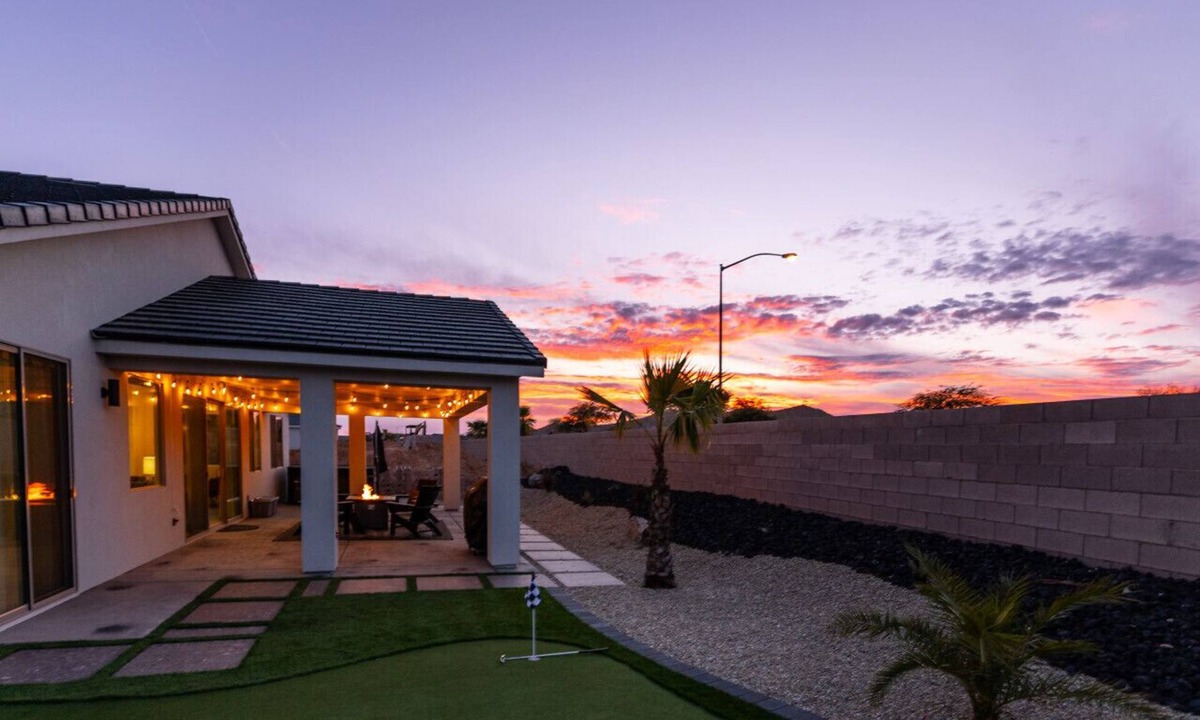 Mesquite House | SunFire Retreat by J and Amy BL 991894
