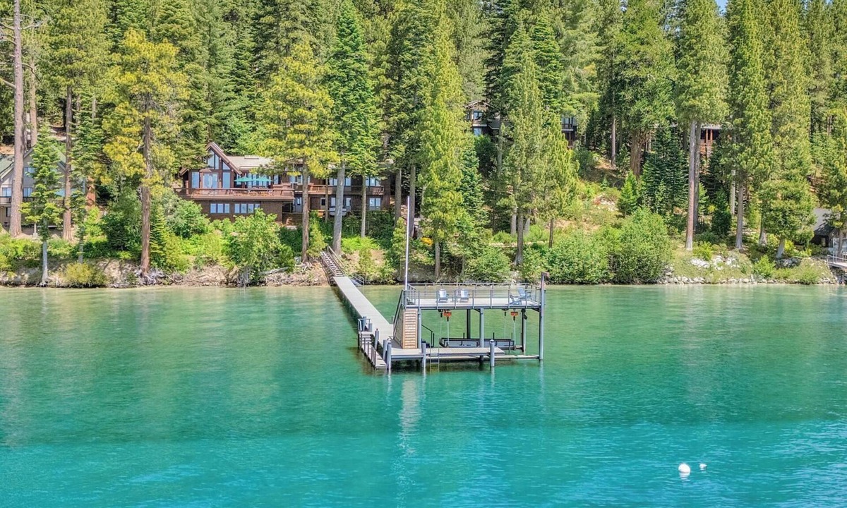 Tahoe Woods House | Sunrise by Sunnyside - Lakefront - TLUXP