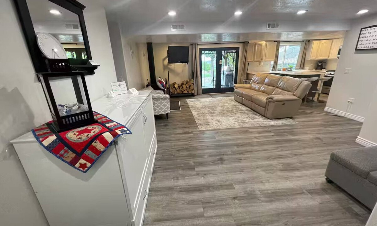 Sterling Apartment | Sunset Sanctuary with Sterling views