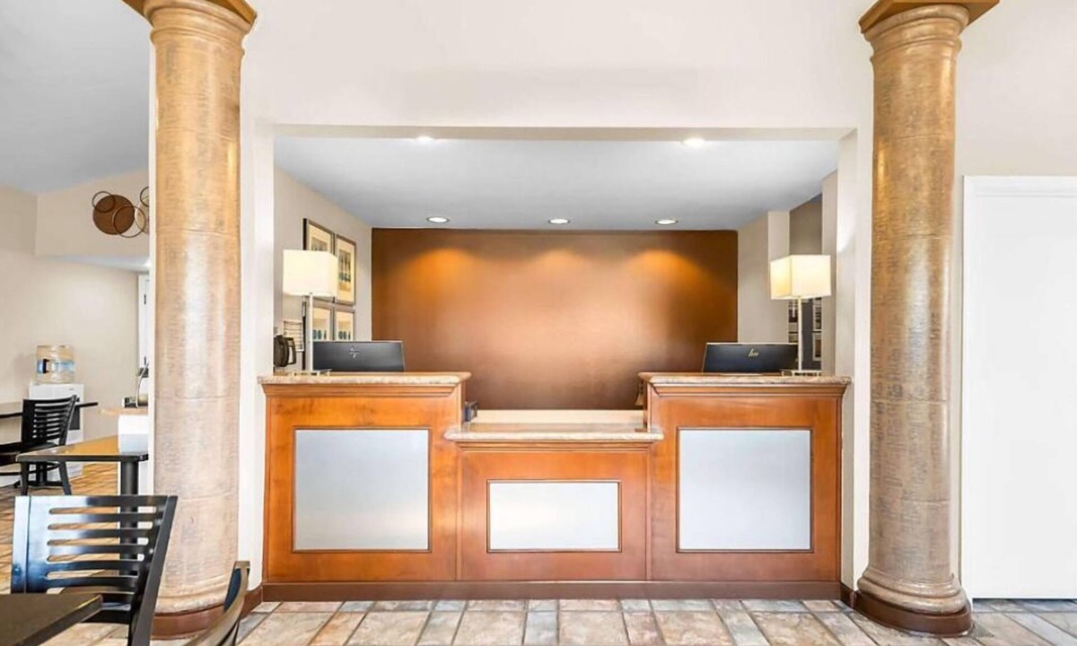South San Jose Hotel | Super Bowl Stay at Sure Stay Hotel In San Jose!