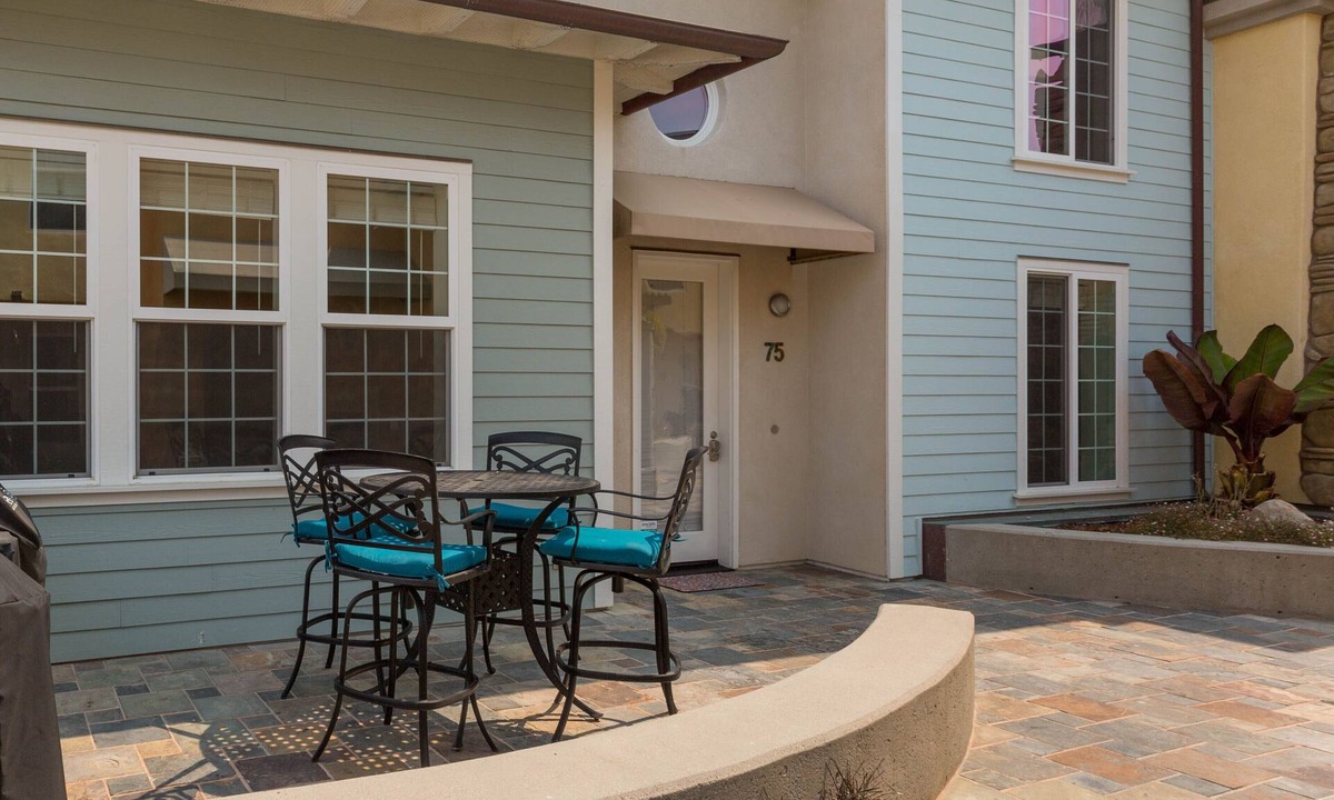 Avila Beach Condo | Surf In Surf Out a large condo, steps to beach and parking, Family Fav