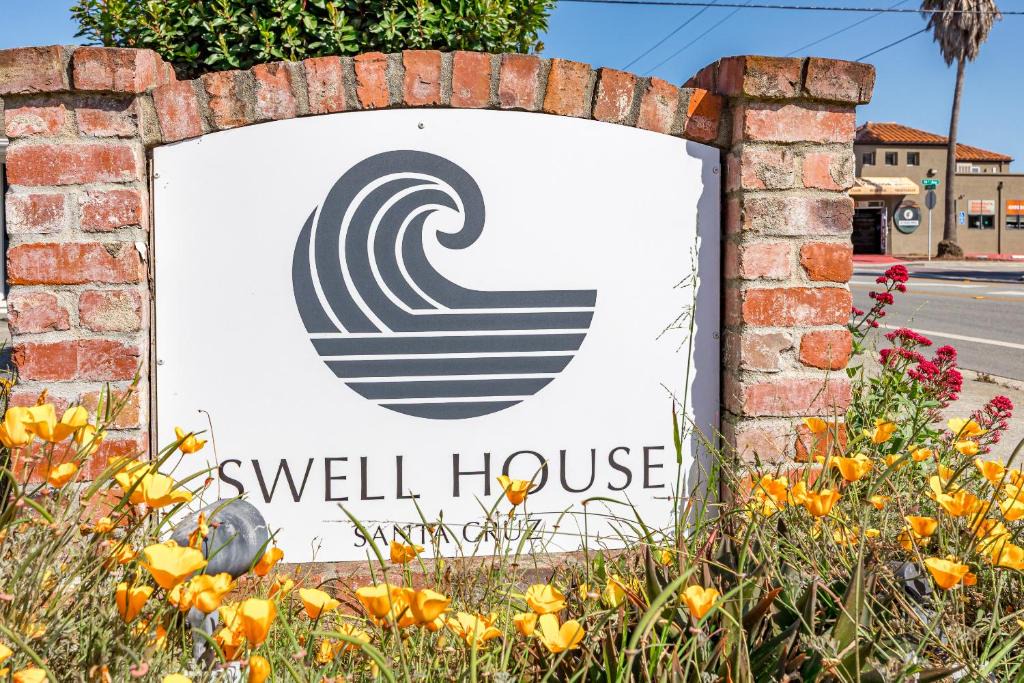 Eastside Santa Cruz Hotel | Swell House Santa Cruz