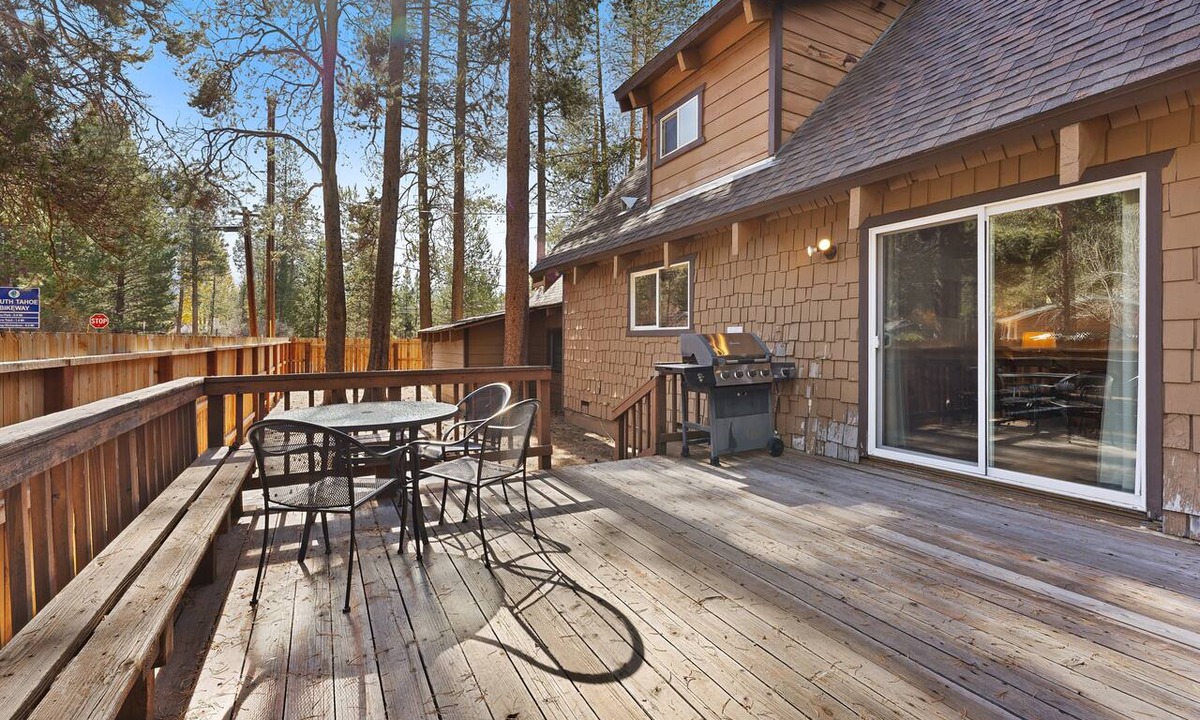 Rancho Bijou House | Tahoe Cabin | BBQ | Patio | Pet Friendly