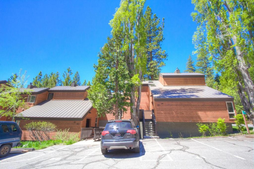 Dollar Point House | Tahoe City Condo in The Villas