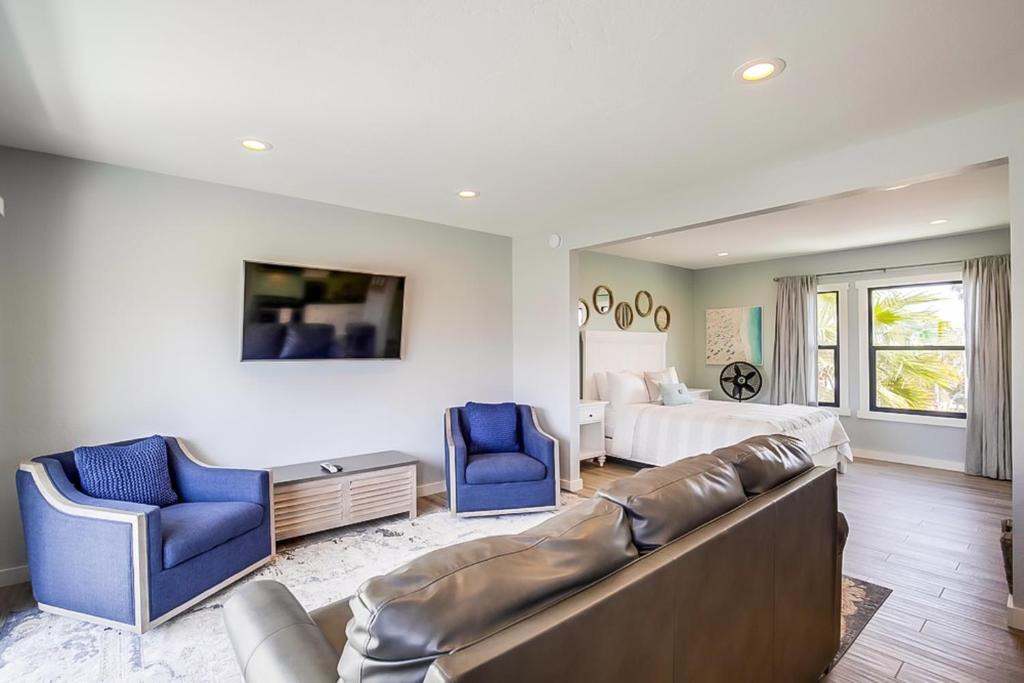 Mission Beach Apartment | Tangiers Oasis