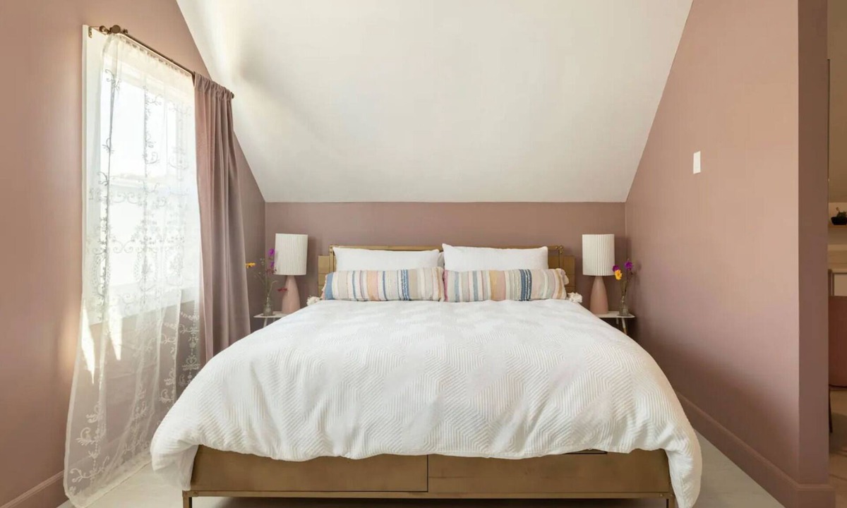 Petaluma Apartment | The Carriage Loft on 7th Street