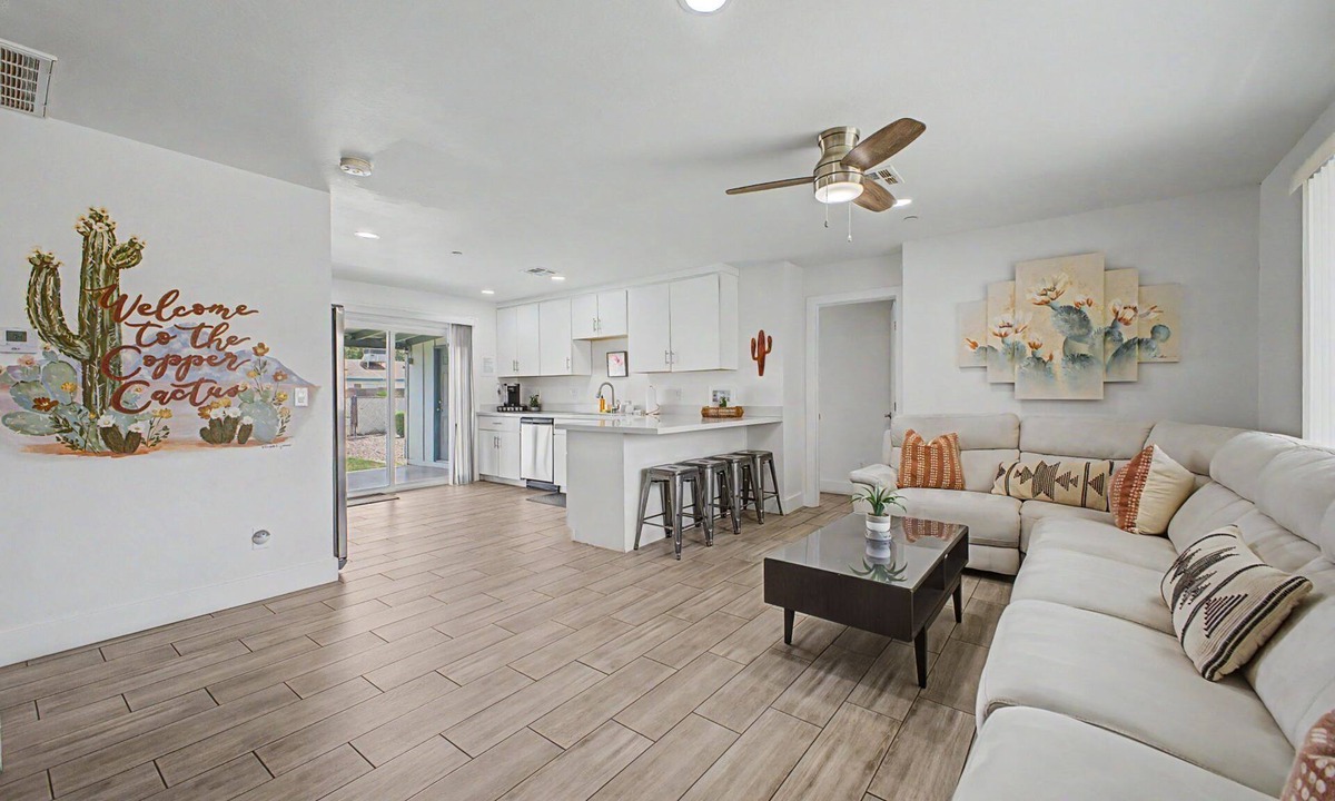 New Papago Parkway House | The Copper Cactus/Desert Escape/Old Town