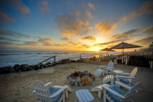 South Oceanside House | The Cottage By The Sea, Oceanfront Patio, Palapa, Fire Pit, BBQ, Private Beach