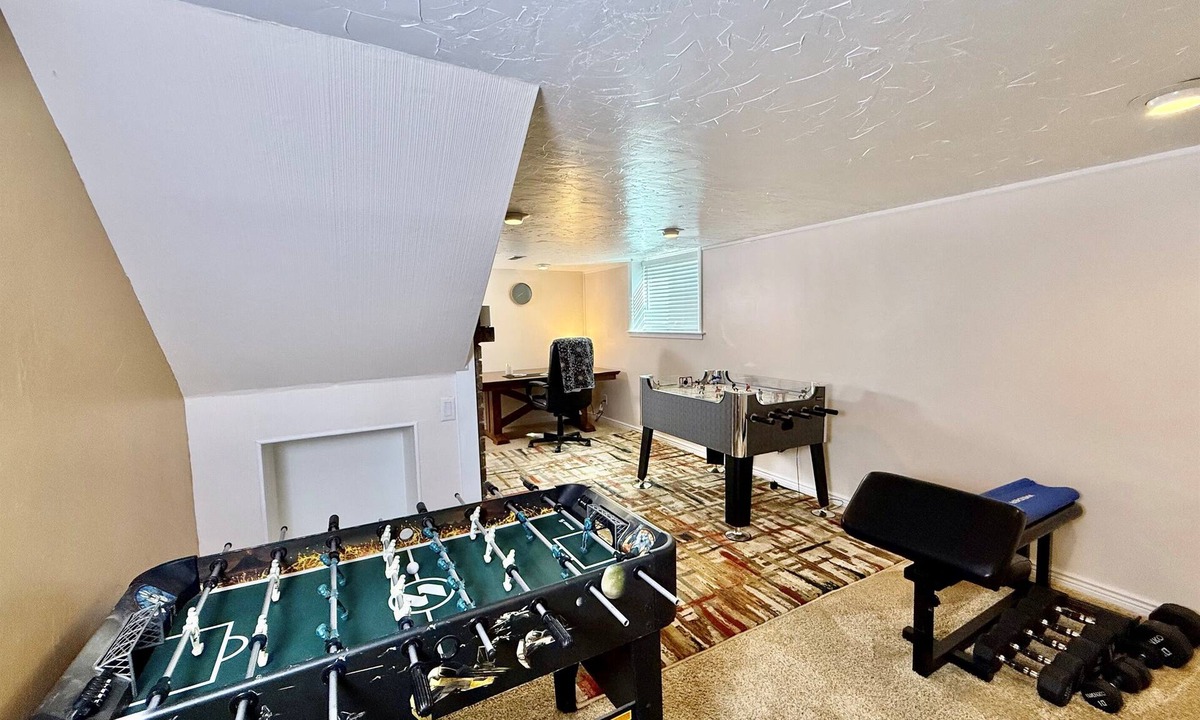 Murray House | The Crossroads Comfort — Central SLC Stay
