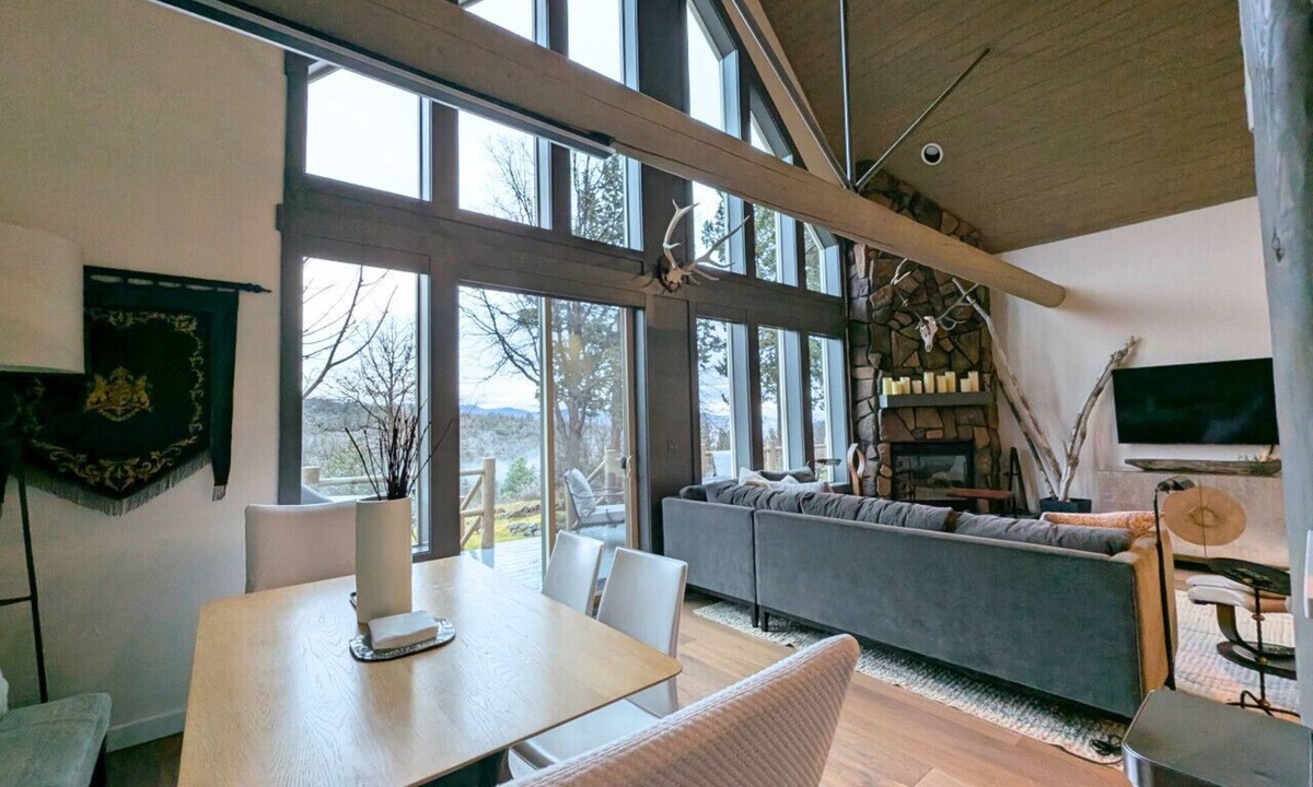 Klamath Falls Ski Chalet | The Emberwood Chalet At The Running Y