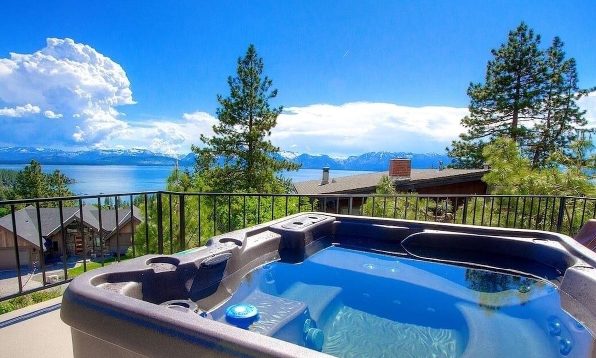 Zephyr Cove House | The Heights 4 Bedroom Home by RedAwning