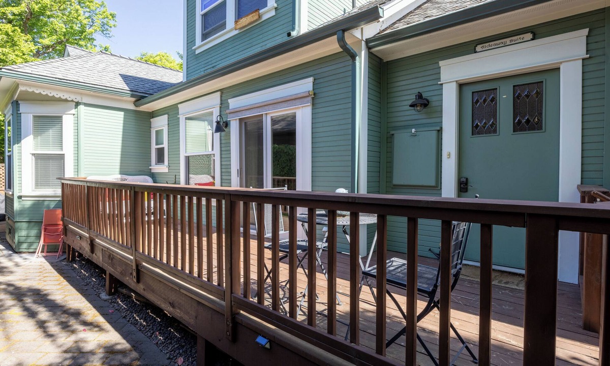 Historic Railroad District Cottage | The Hideaway Cottage at Second Street Cottages