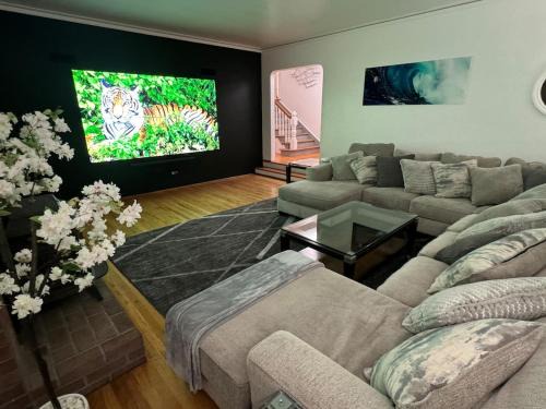 Watsonville House | The Marine Oasis, Elite Entertainment, Comfort, and Arcade