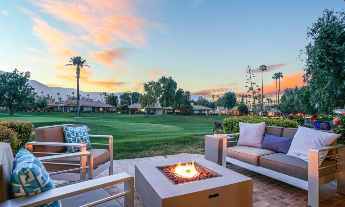 Palm Desert House | The Monty: Golf Course Views, Resort Style Living