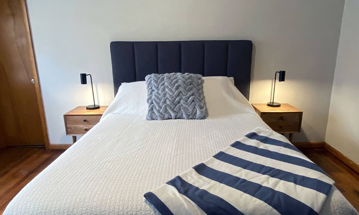 Ames Apartment | The Retreat on Harding
