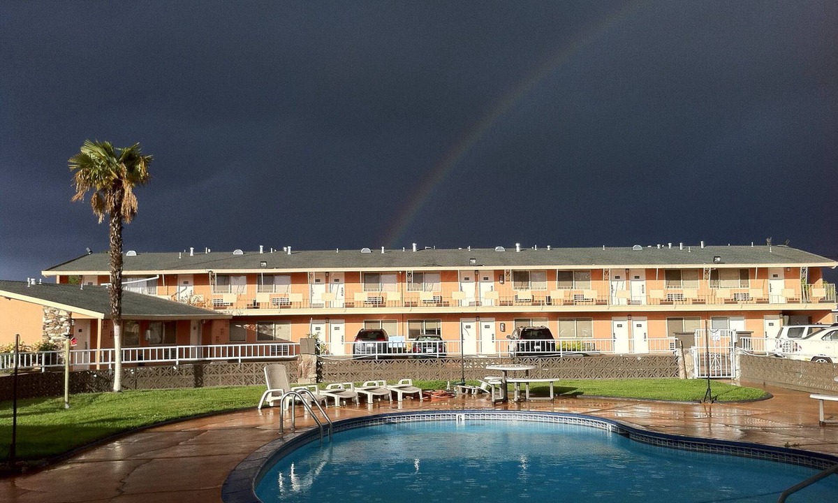 Red Bluff Hotel | The River Inn and Suites
